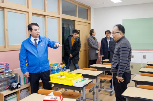 광주, 7년 만에 새 초등학교 문 연다…이정선 교육감 개교 준비 점검