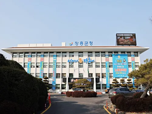 장흥군, ‘통합 돌봄 지원 사업’ 수행기관 공개 모집… 촘촘한 지역 돌봄 체계 구축